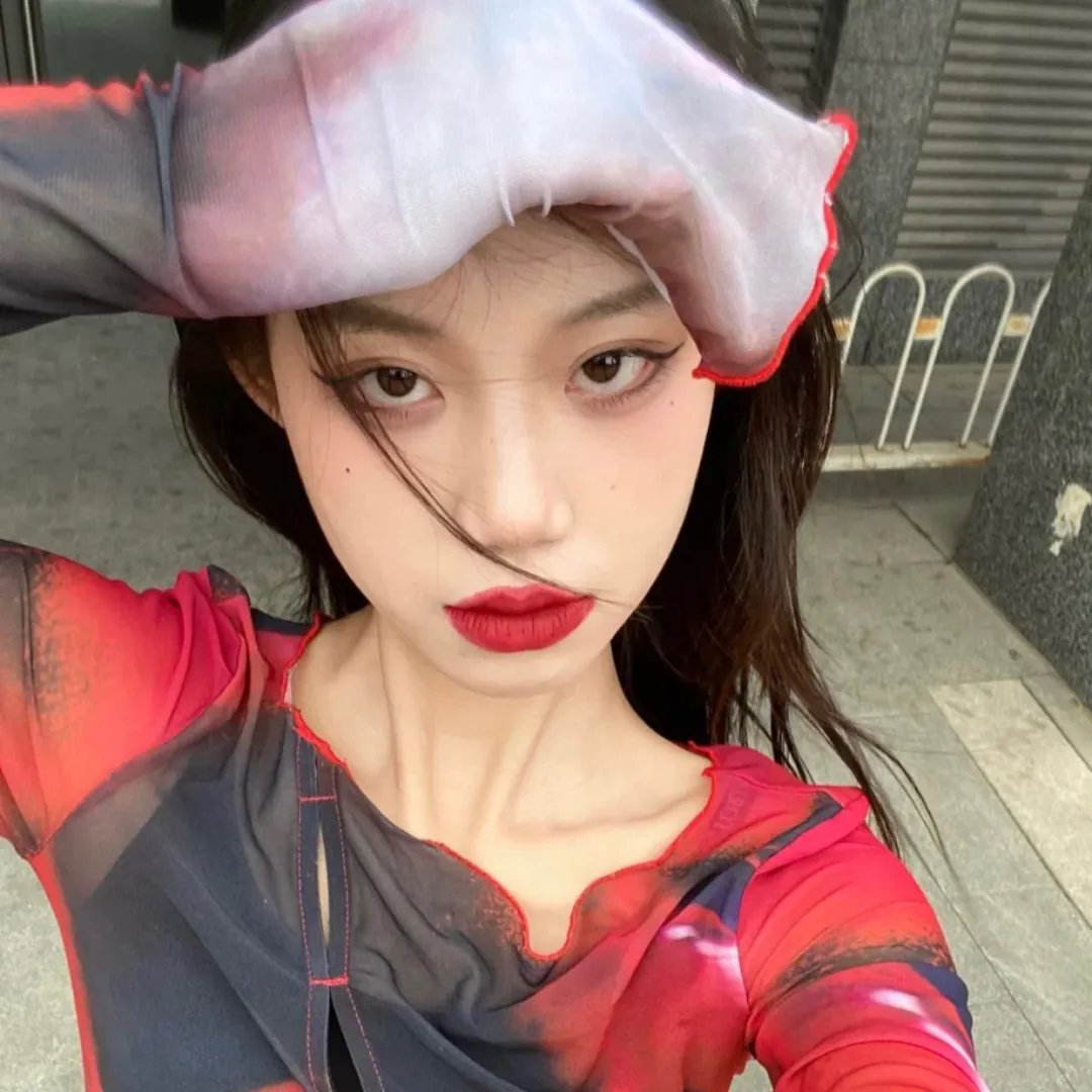 女猫